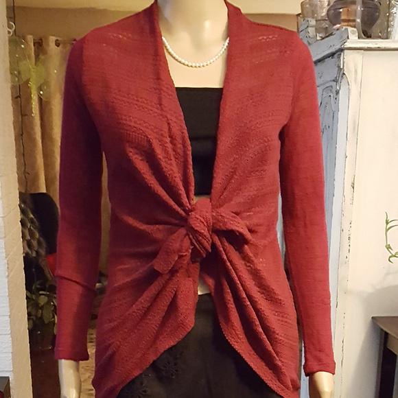 Ladies. Open front sweater. XS. Red, nice. - Picture 1 of 6